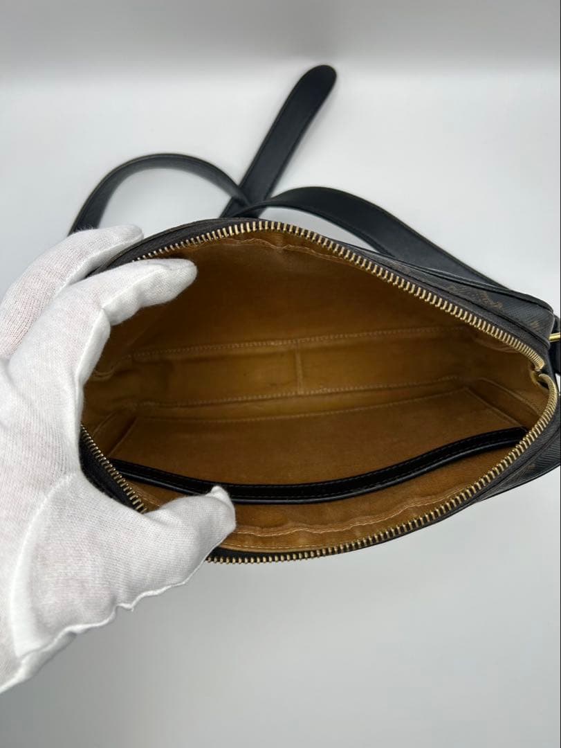 [美品]CELINE ショルダーバッグ ロゴ入り