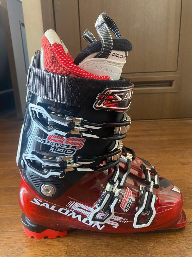 Salomon ショートスキーとブーツ25.5〜26.0cmのセット