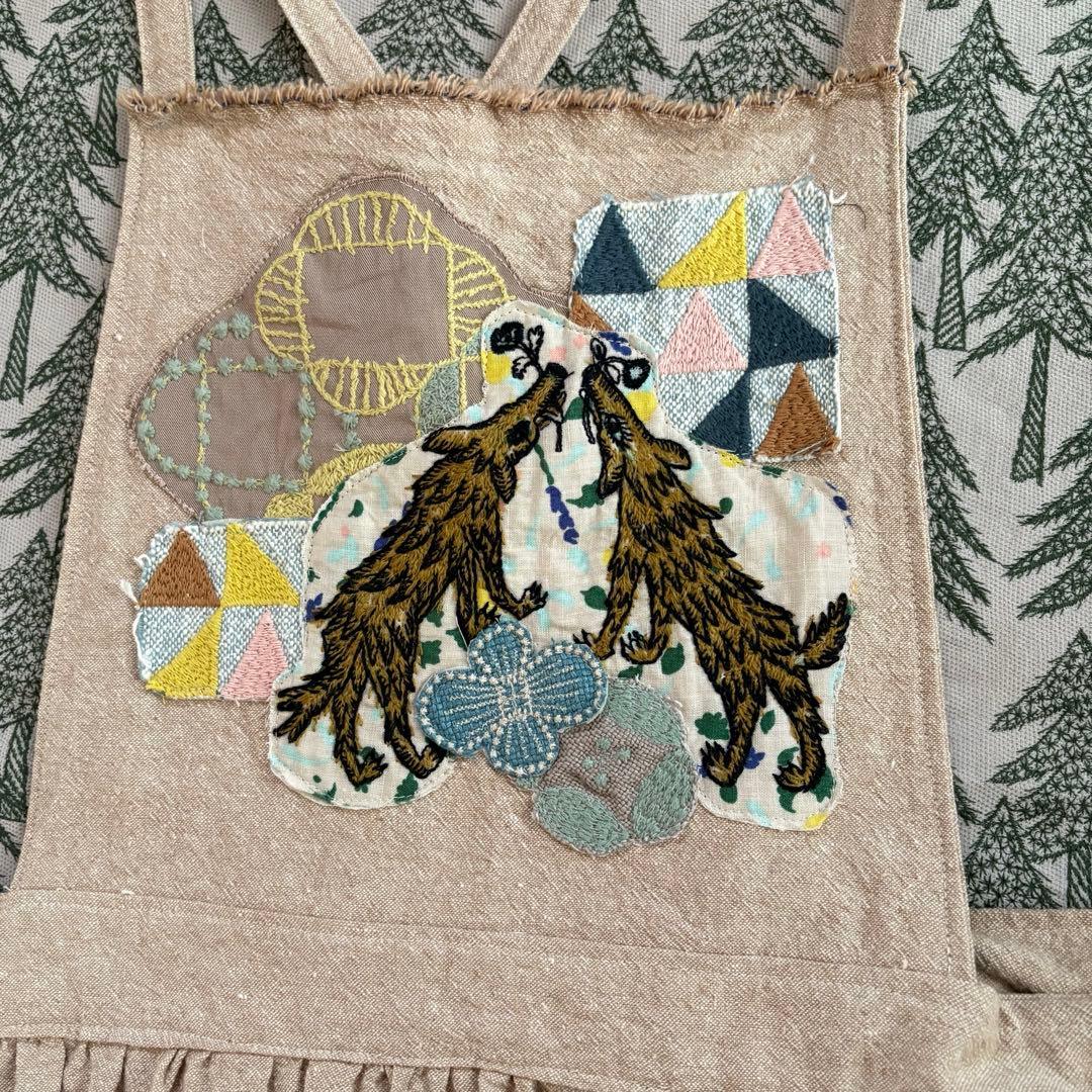 新品未使用　可愛い　ミナペルホネン　エプロンドレス　ジャンバースカート麻綿　素材