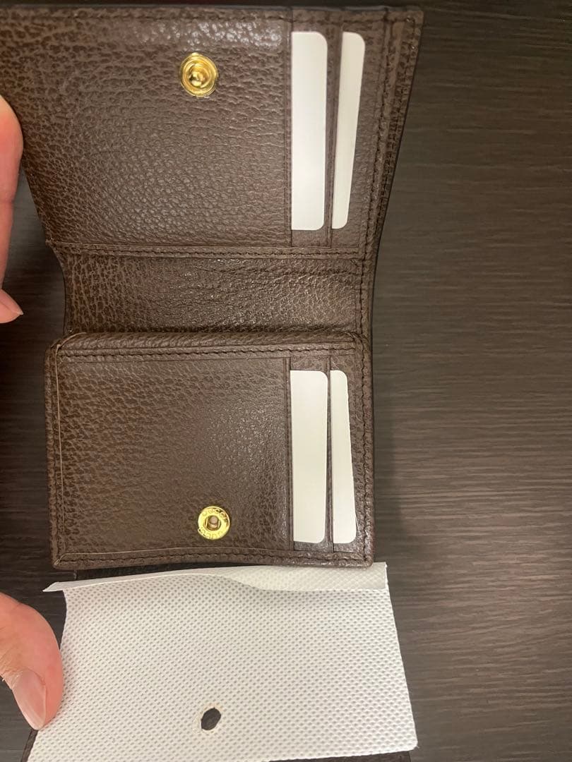 j.1975h32 Gucci GGキャンバス 三つ折り財布