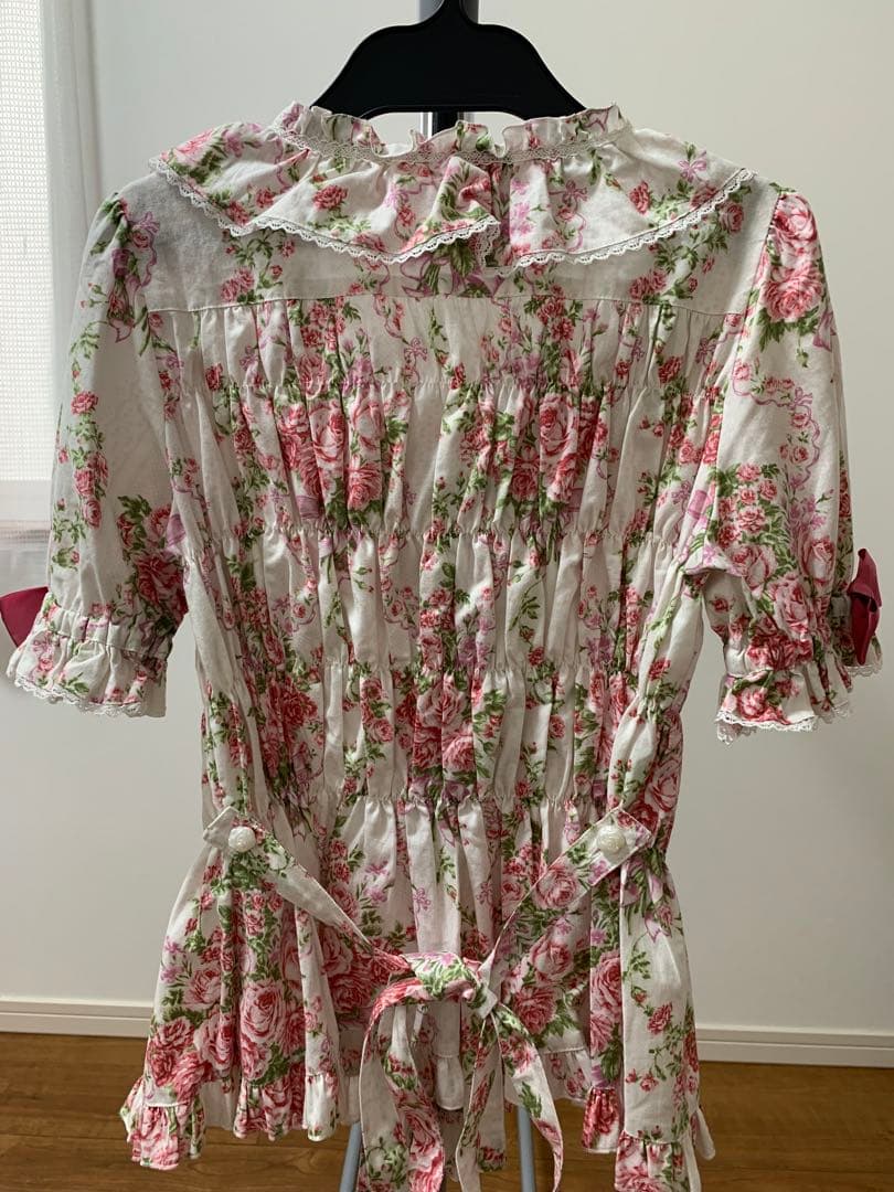 morphose シャーロットスクエアあき半袖ブラウス