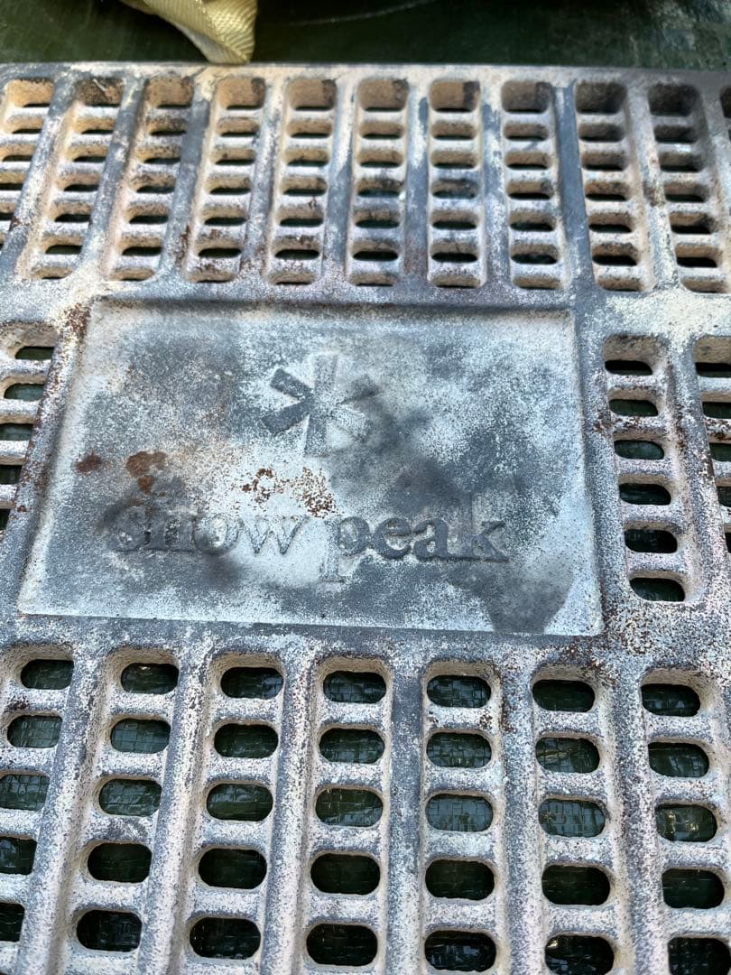 スノーピーク焚火台Lサイズ（旧タイプ・HEAD QUATER）