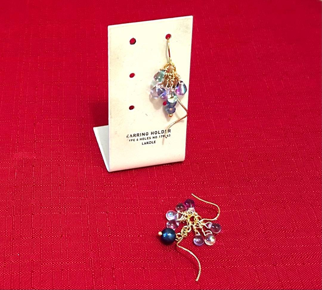 «887»◤完売◢アシンメトリー雫型チェコガラス耳飾り*カラフル*透きとおる輝き