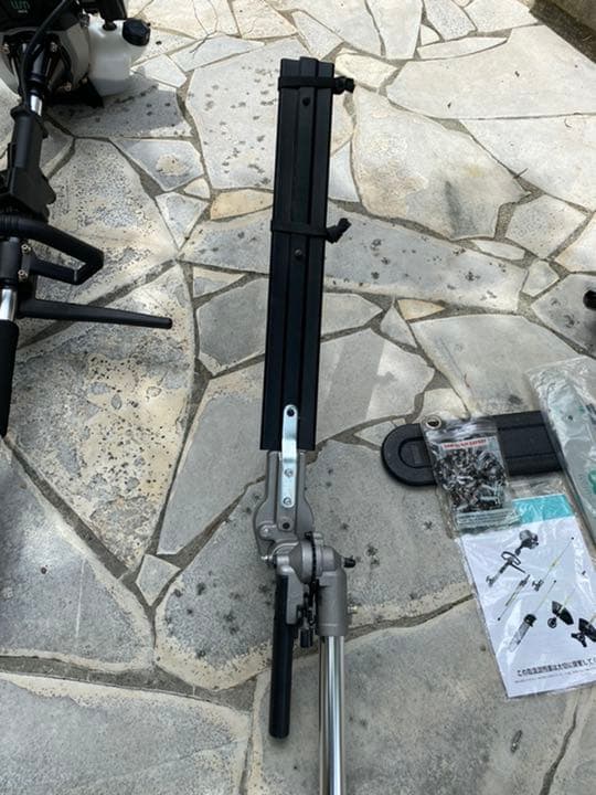 2サイクルエンジン　草刈り機