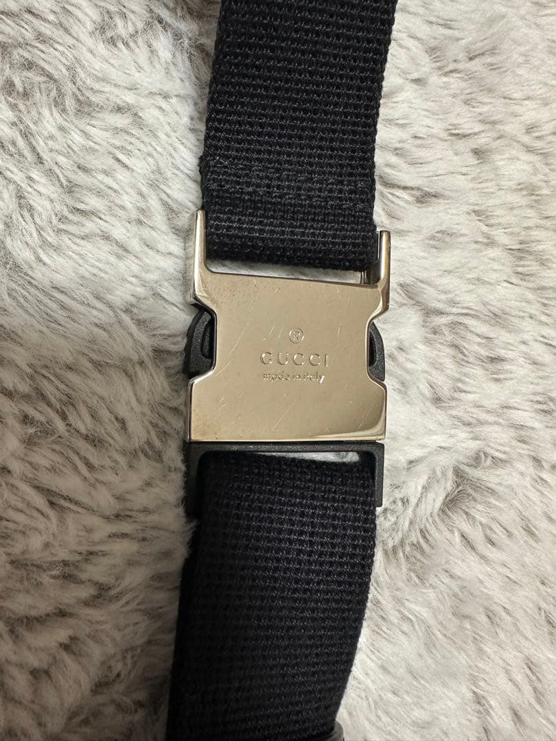 GUCCI ボディーバッグ