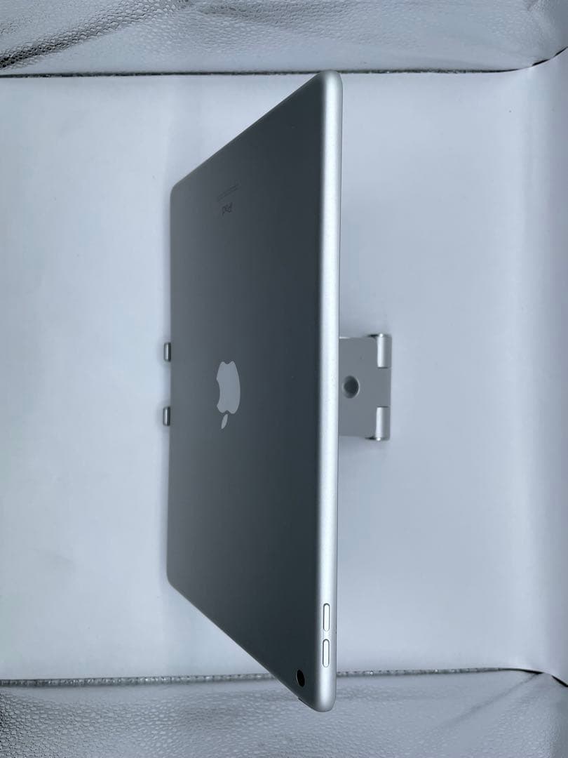 み*ん様 iPad 7世代 32GB バッテリー94%