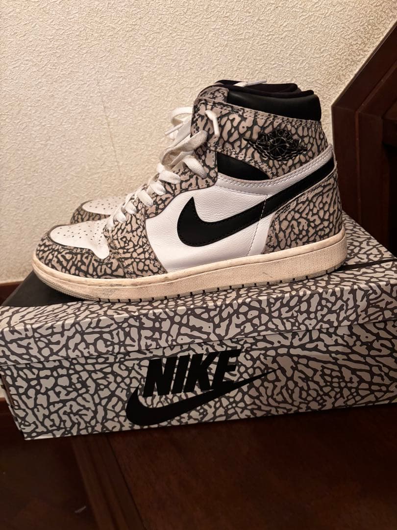 靴 Nike Air Jordan1 white cement