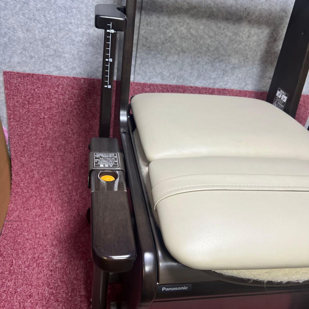 ［3481］Panasonic 家具調トイレ座楽 PN-L23707 ソフト便座