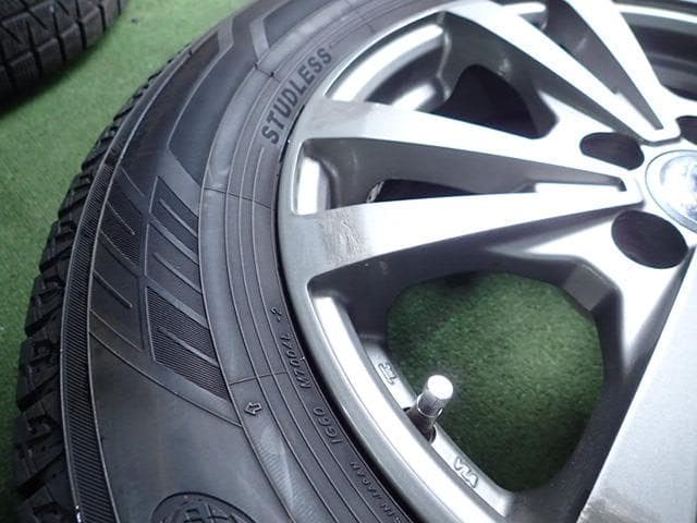 B1036【送料無料】スタッドレスタイヤ 195/65R15 4本セット