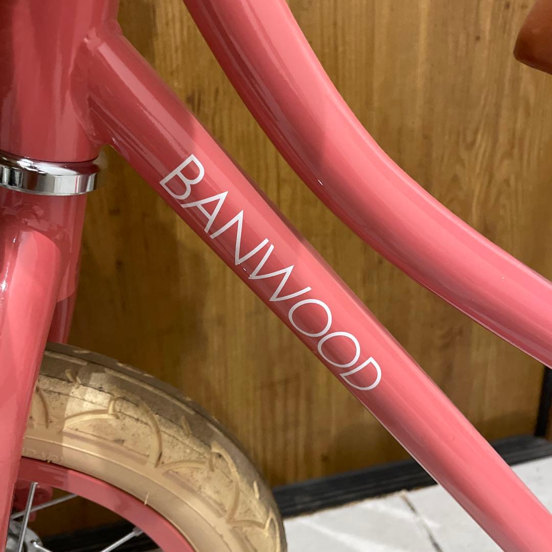 あいこ♪ BANWOOD バランスバイク