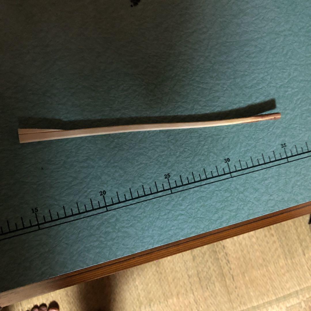 使用済み割り箸（片方）