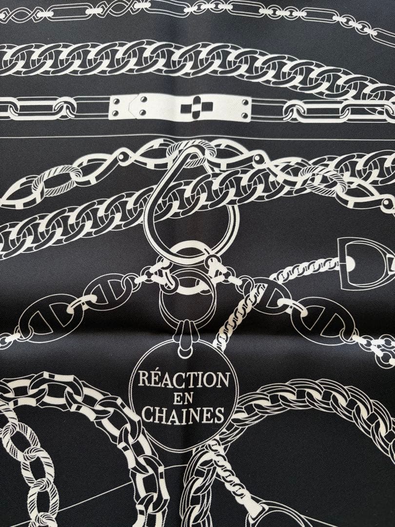 新品未使用HERMÈSカレ90Reaction enChainesスカーフ黒/白