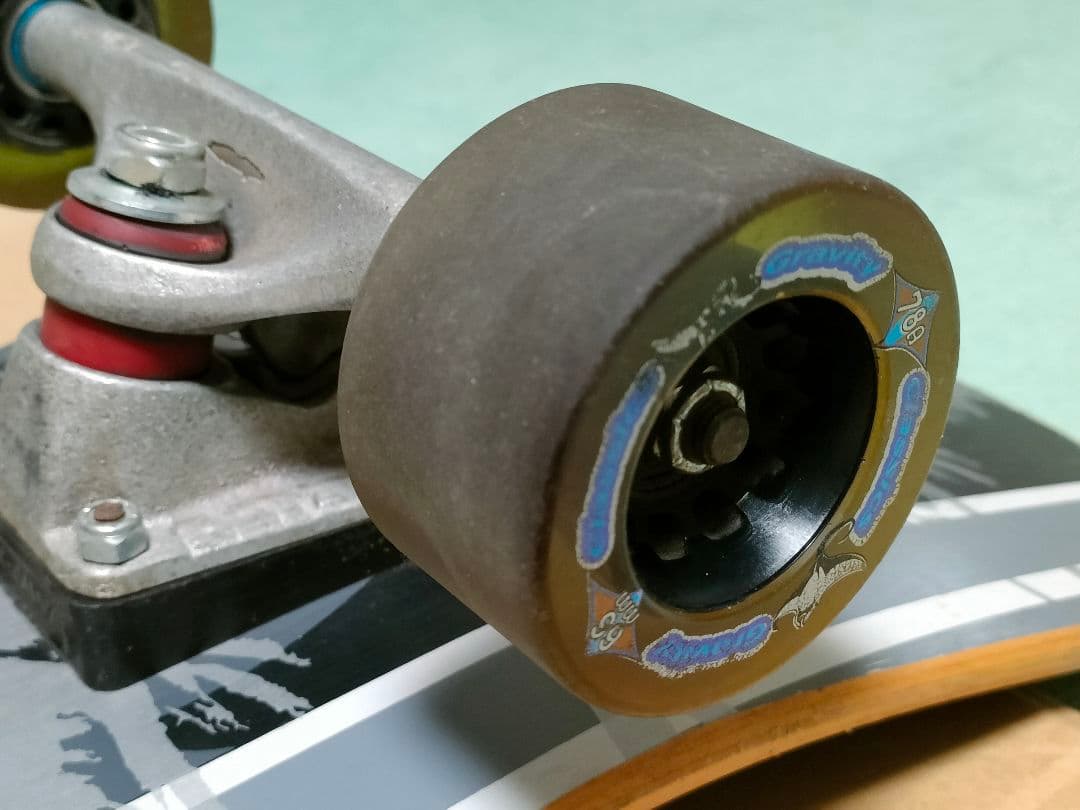 Gravity サーフスケートボード スラスター43インチ