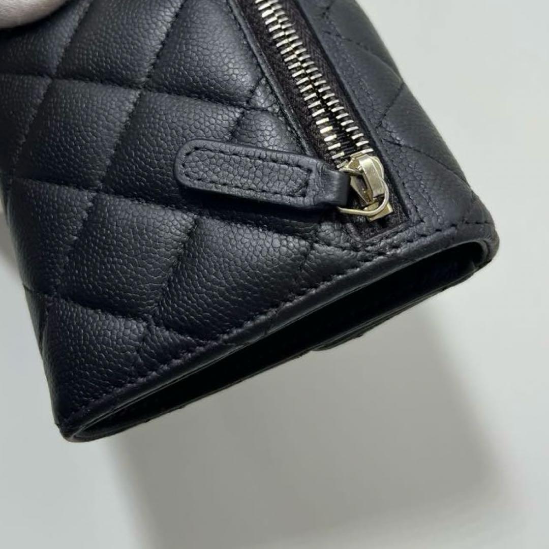 CHANEL キャビアスキン　マトラッセ　ゴールド金具　ケース　三つ折り