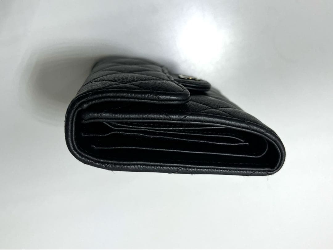 CHANEL キャビアスキン　マトラッセ　ゴールド金具　ケース　三つ折り