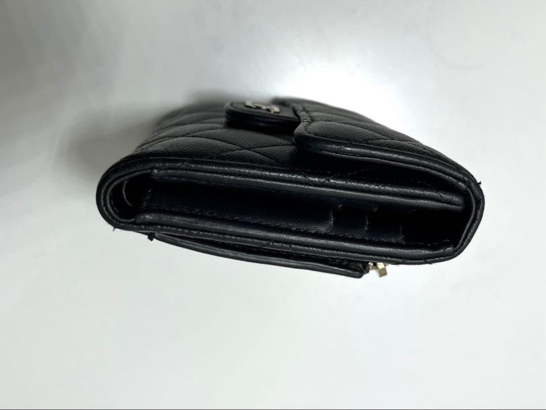 CHANEL キャビアスキン　マトラッセ　ゴールド金具　ケース　三つ折り