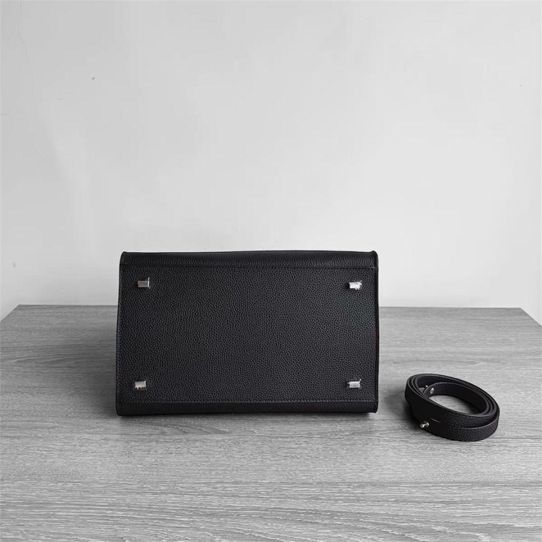 本革トートバッグ　ショルダーバッグ　ボストンバッグ　ブラックレザー
