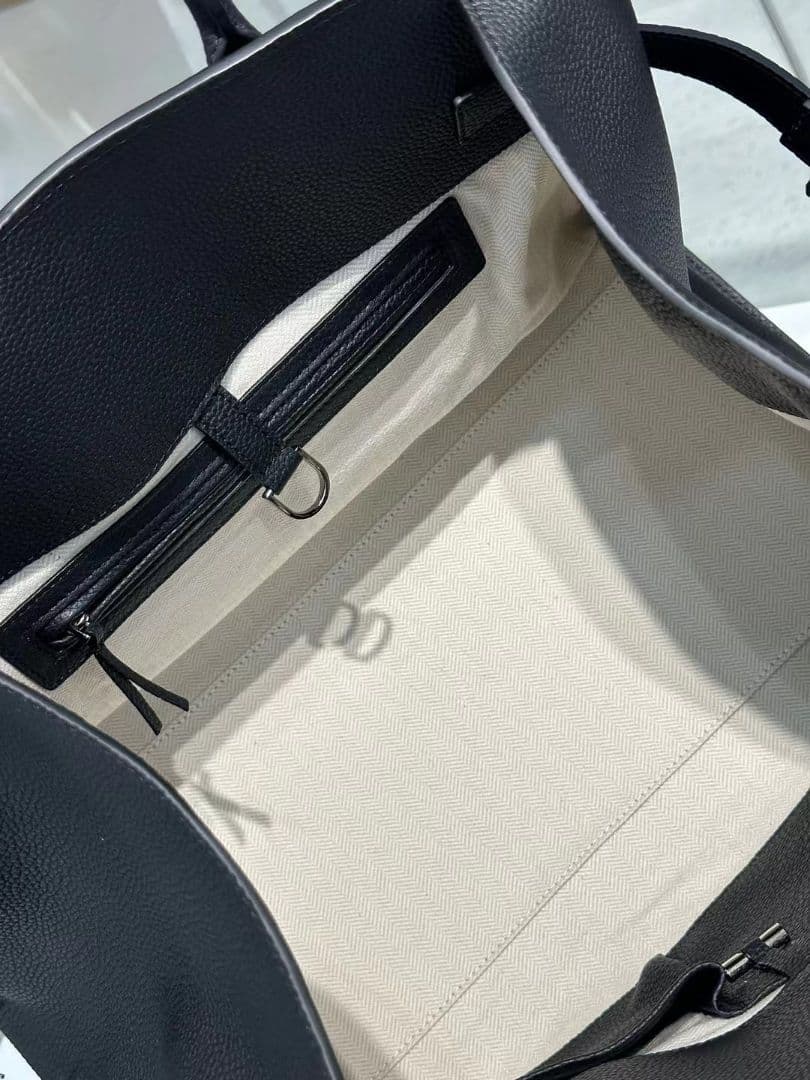 本革トートバッグ　ショルダーバッグ　ボストンバッグ　ブラックレザー