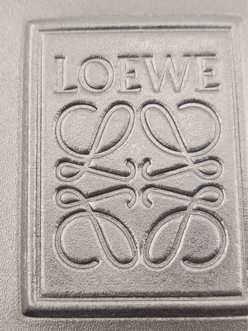 LOEWE 二つ折り財布 ブラック アナグラム　美品