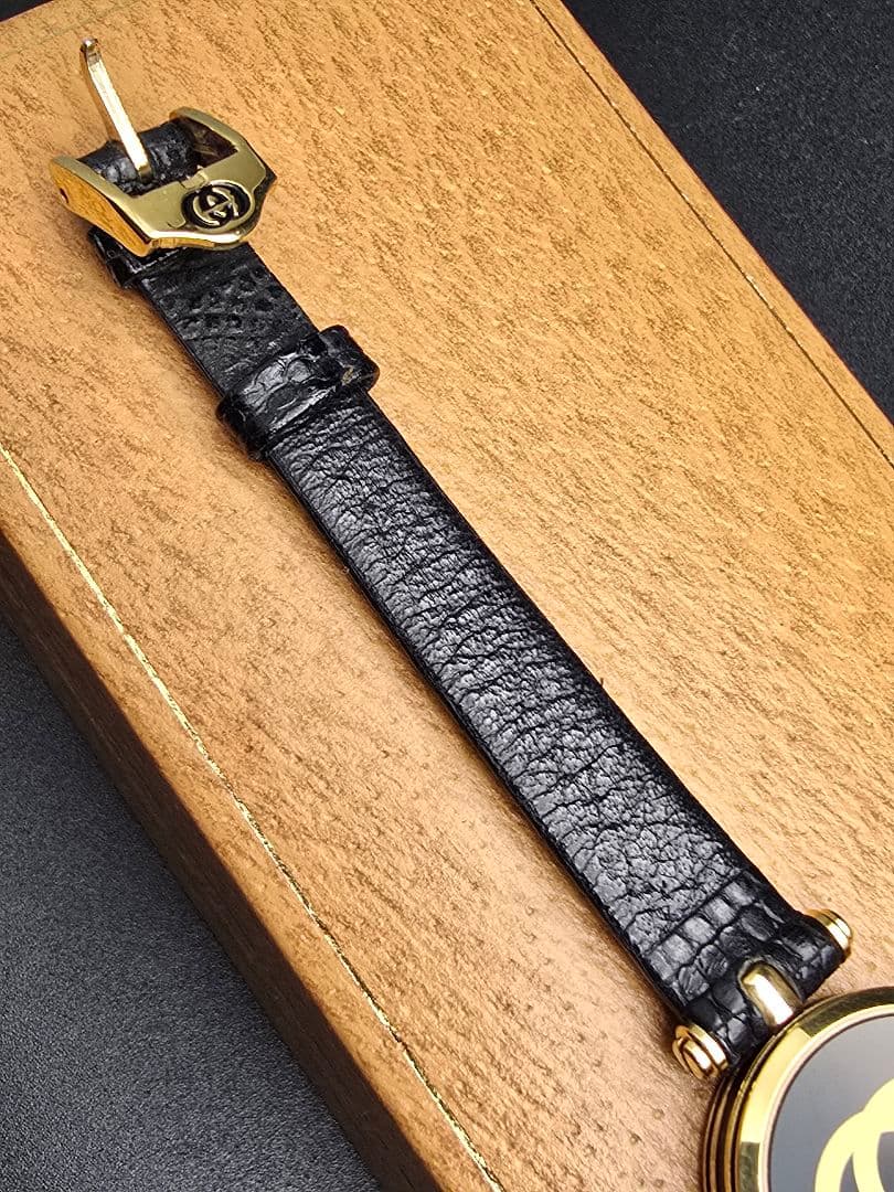デッドストック 電池交換済 ヴィンテージ GUCCI ブラック ゴールド
