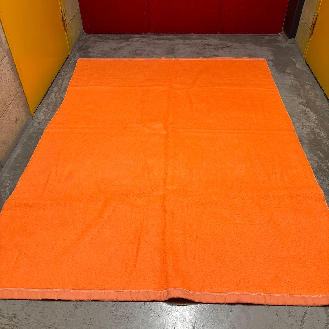 未使用品　80s アクリル100% 毛布　昭和レトロ　アンティーク187×138