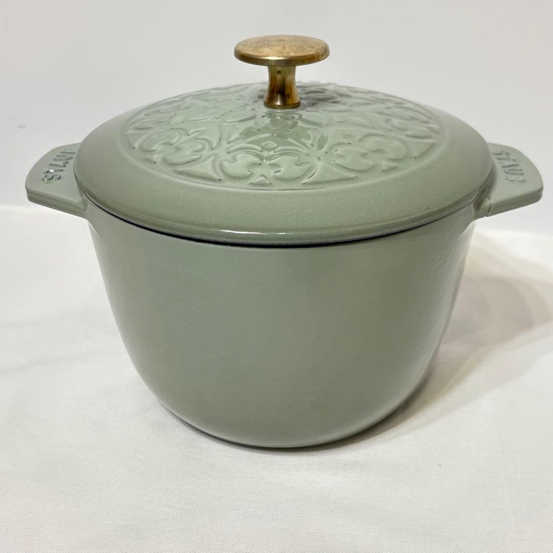 STAUB ストウブ ラ・ココットde GOHAN M Lily カンパーニュ