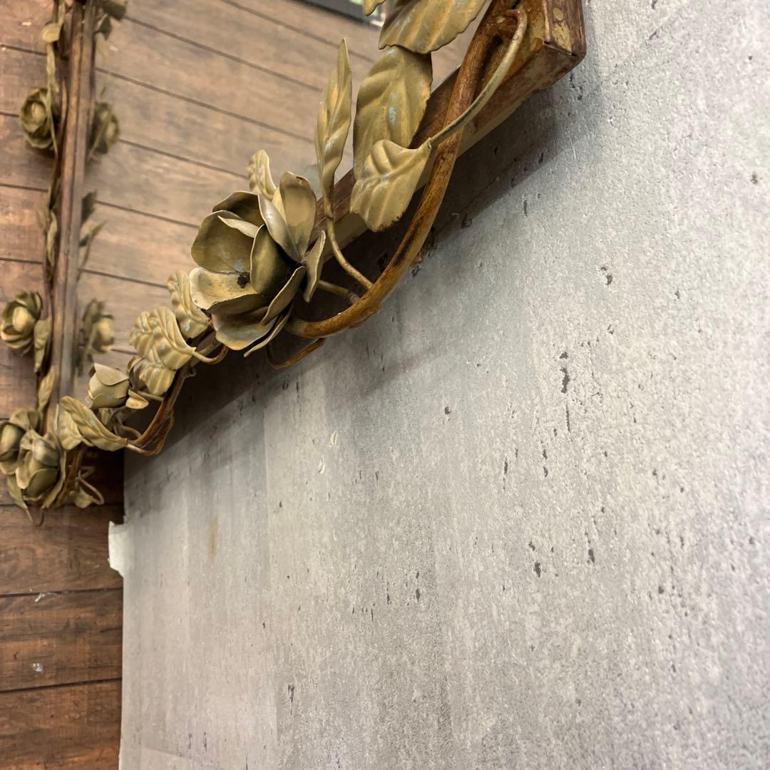 北欧 ヨーロッパ アイアン 鉄製 薔薇装飾 ローズ 壁掛け鏡 ウォールミラー