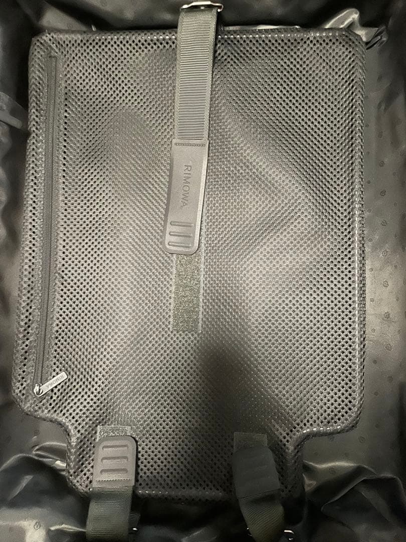 【リモワ】【RIMOWA】リモワ4輪スーツケースエッセンシャル