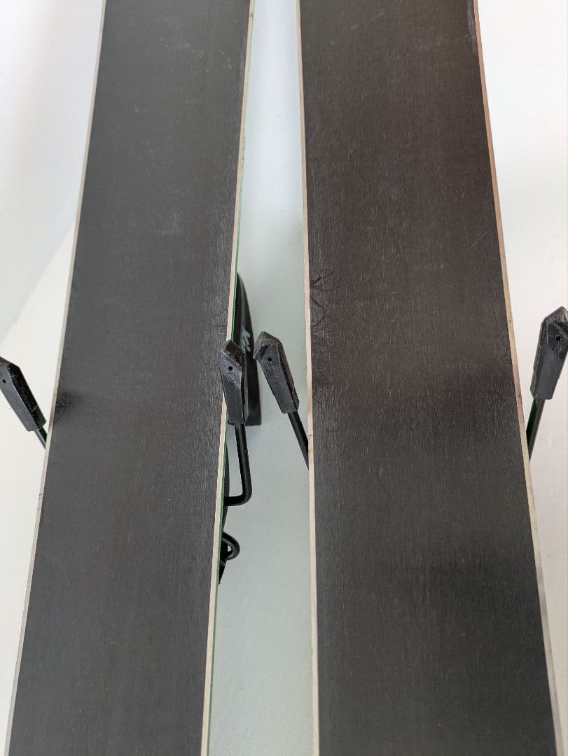 ダンゴ　スキー板〈ROSSIGNOLのExp-PRO〉