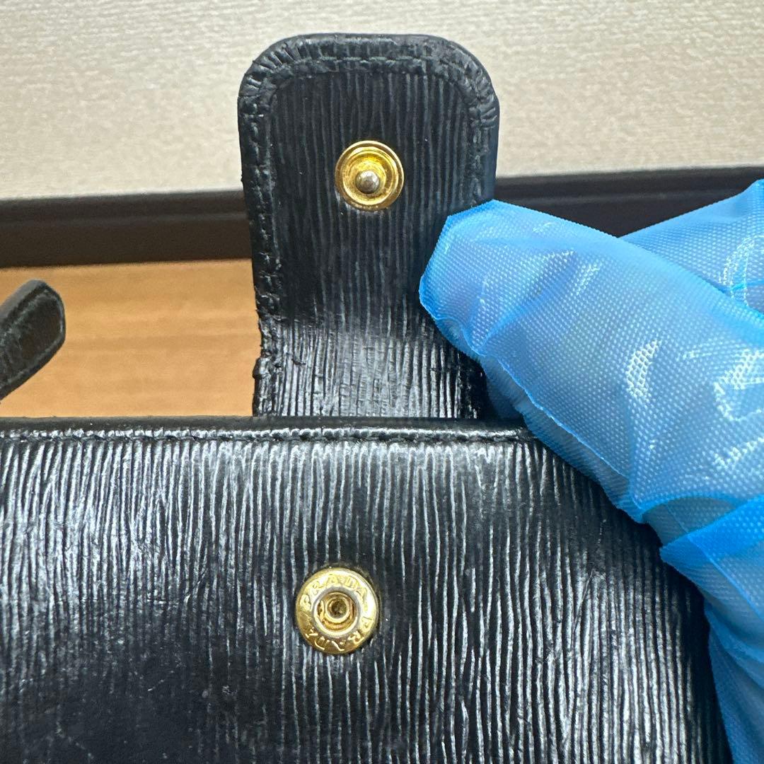 PRADA プラダ ヴィッテロムーヴ　サフィアーノ　財布　レザー　黒　赤