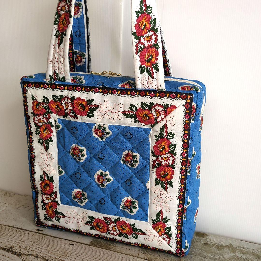 スクエアバッグ　ショルダーバッグ　ハンドメイド