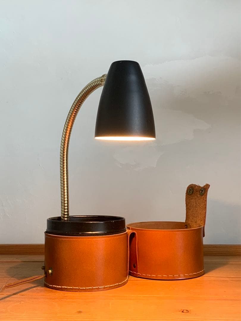 1960s ミッドセンチュリー　ビンテージ　レザー　ランプ　照明　電気スタンド