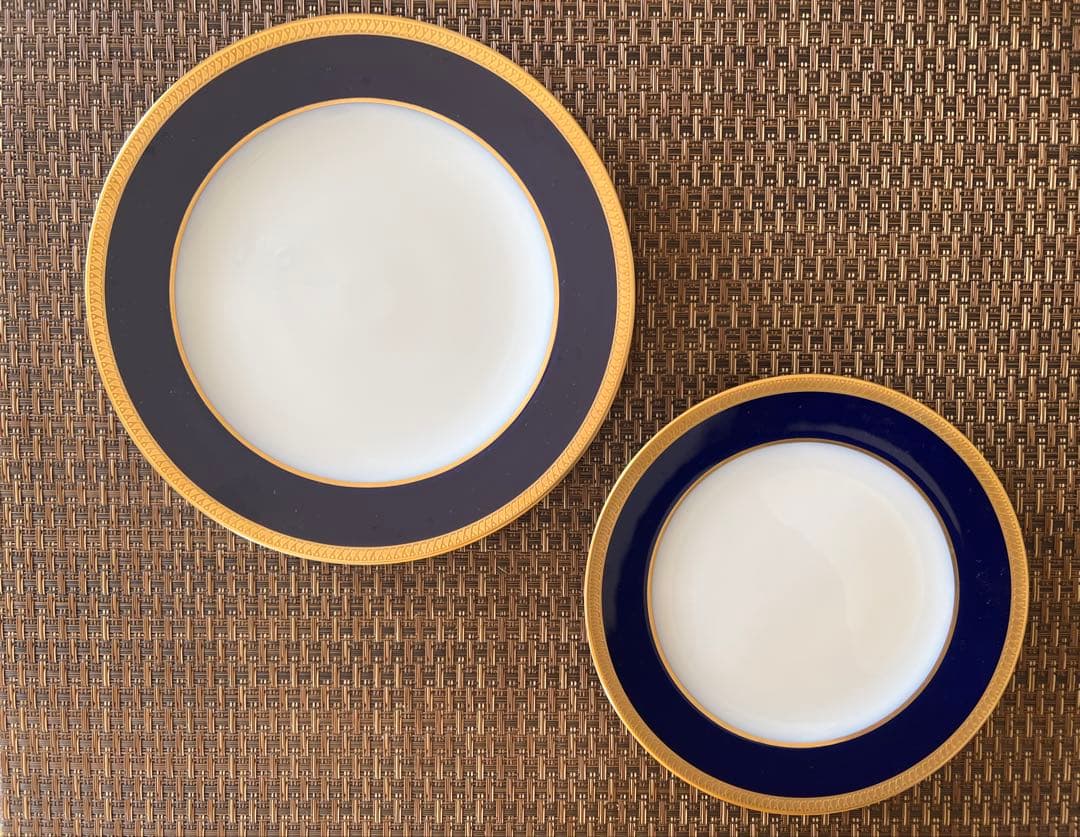 大倉陶園　瑠璃片葉金蝕　20cmデザート皿2枚& 17cmパン皿2枚