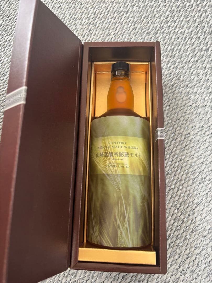 山崎蒸溜所秘蔵モルト　700ml サントリー　ウイスキー