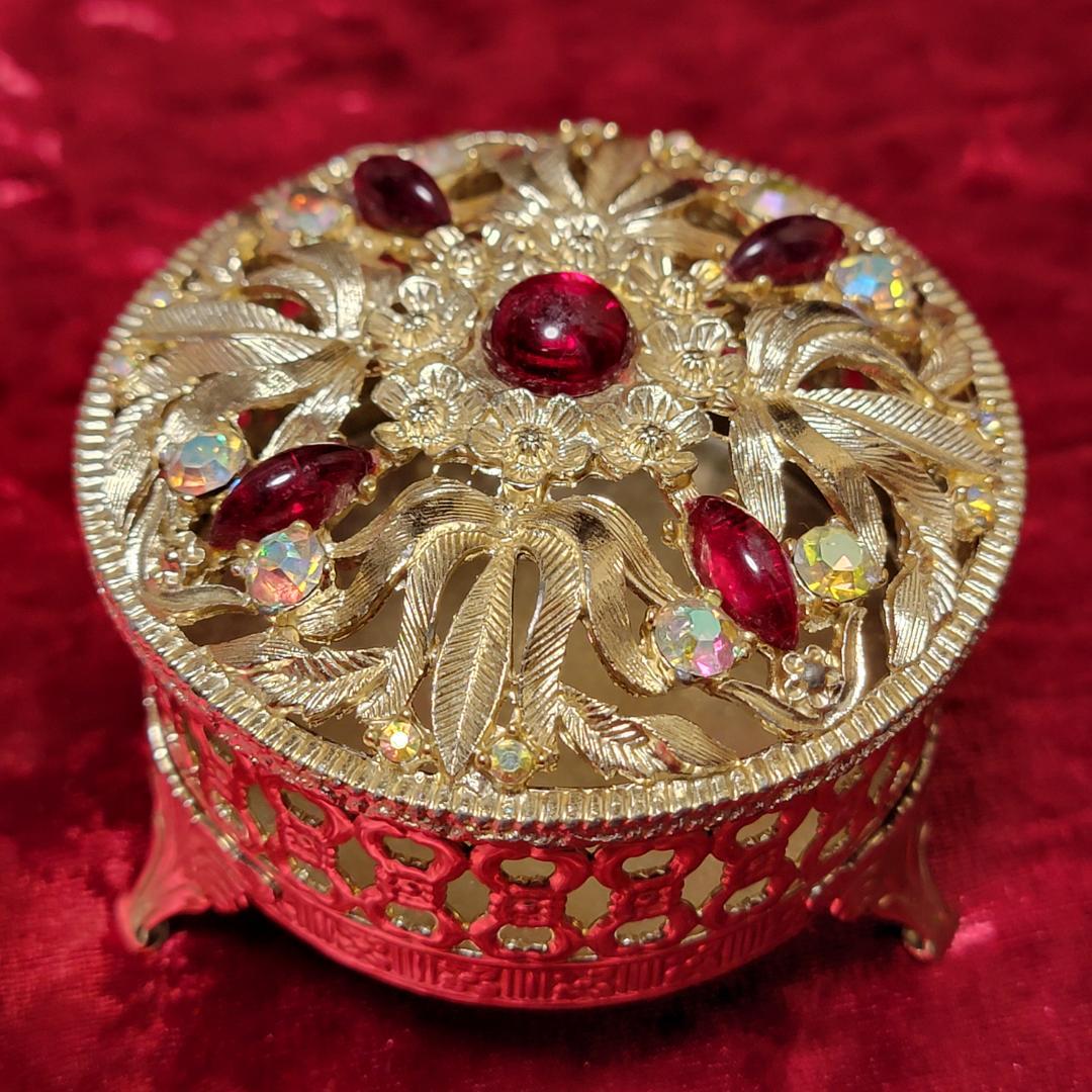 ビンテージ Sam Fink ルビーカラーとレインボーカラー装飾のボックス