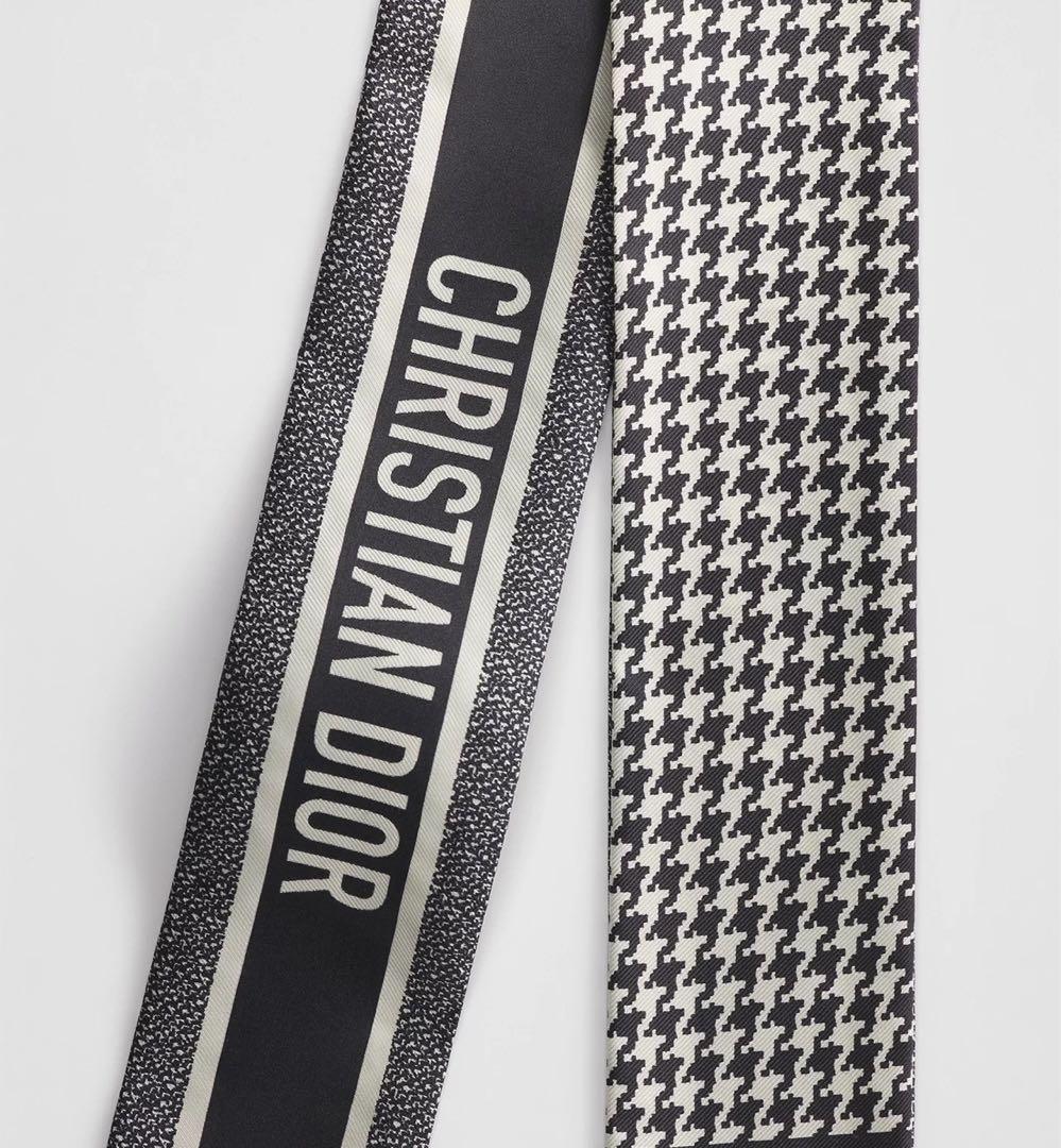 新品 クリスチャン ディオール 30 Montaigne ミッツァ スカーフ