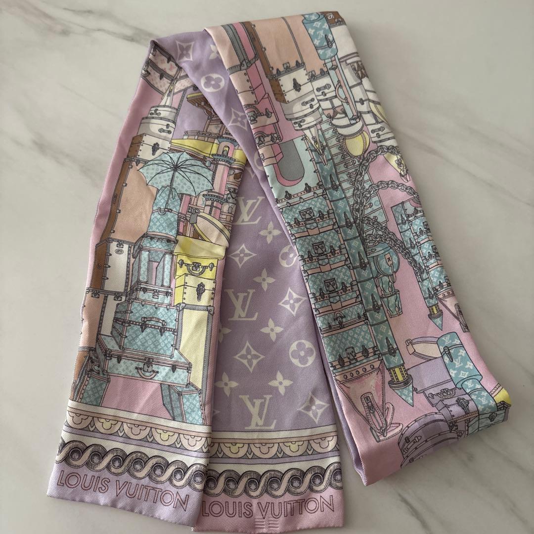 LOUIS VUITTON イラストプリントスカーフ