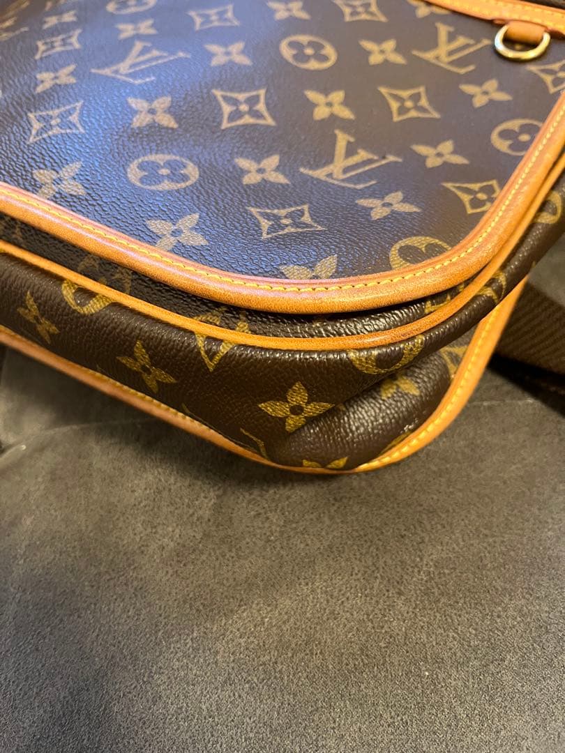 美品 Louis Vuitton メッセンジャー ボスフォールGM M40105