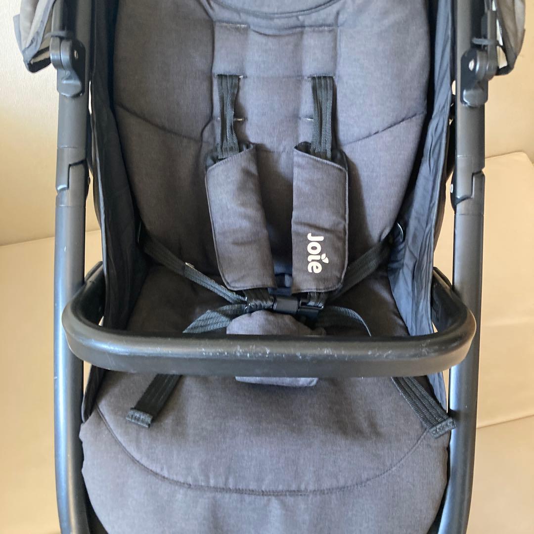 送料込【清掃済み】ドリンクホルダー付き　ライトトラックス4 カトージ　joie