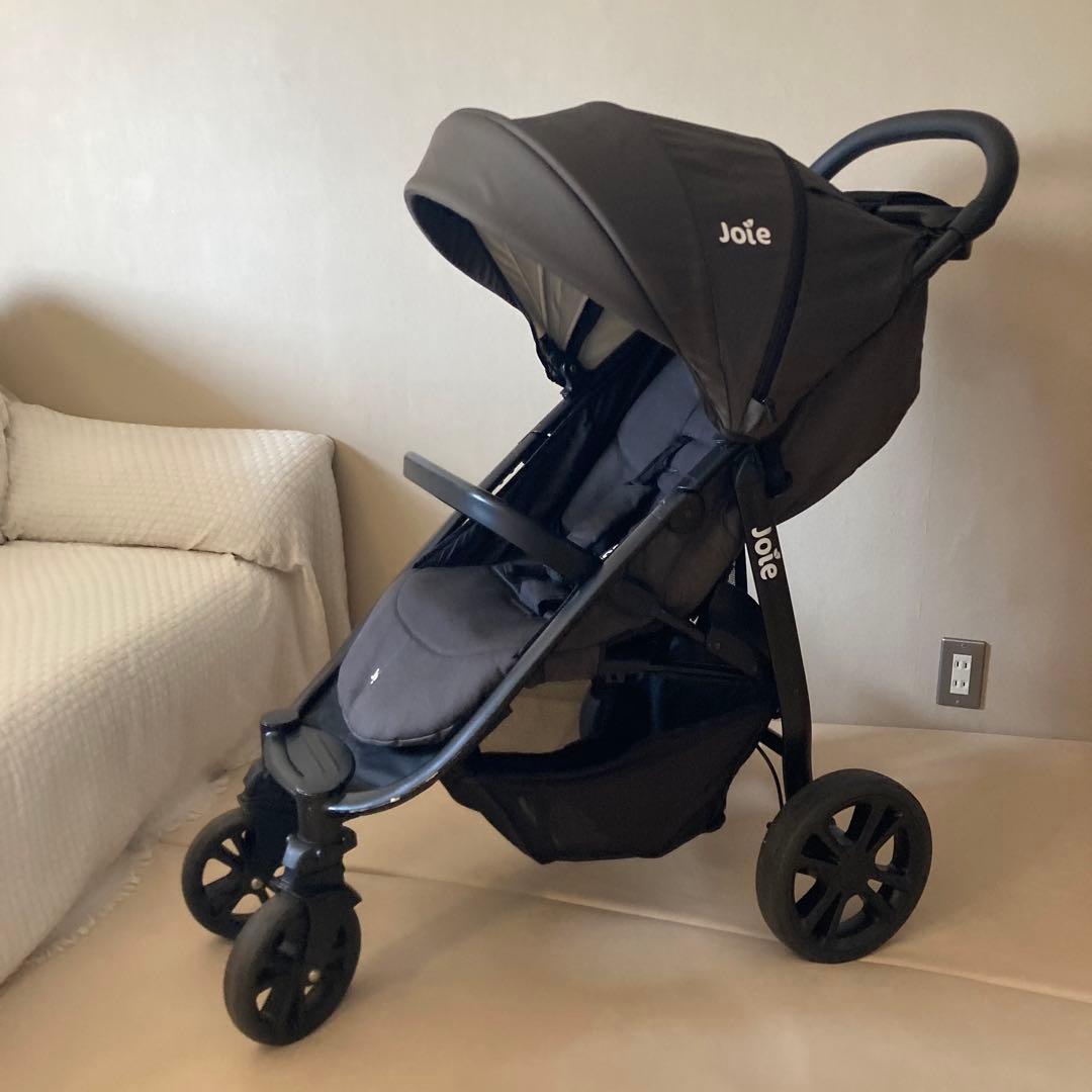 送料込【清掃済み】ドリンクホルダー付き　ライトトラックス4 カトージ　joie