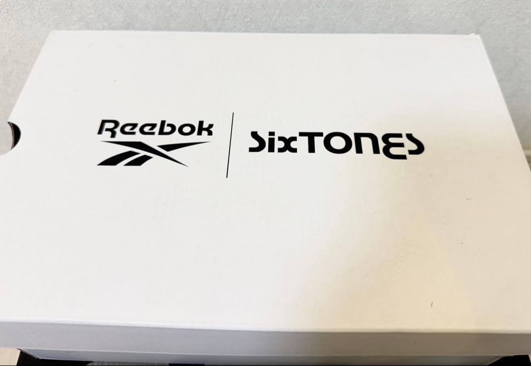 靴 SixTONES