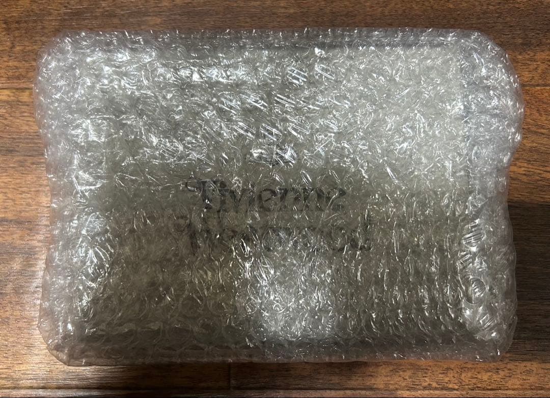 (美品) Vivienne Westwood 折り財布！