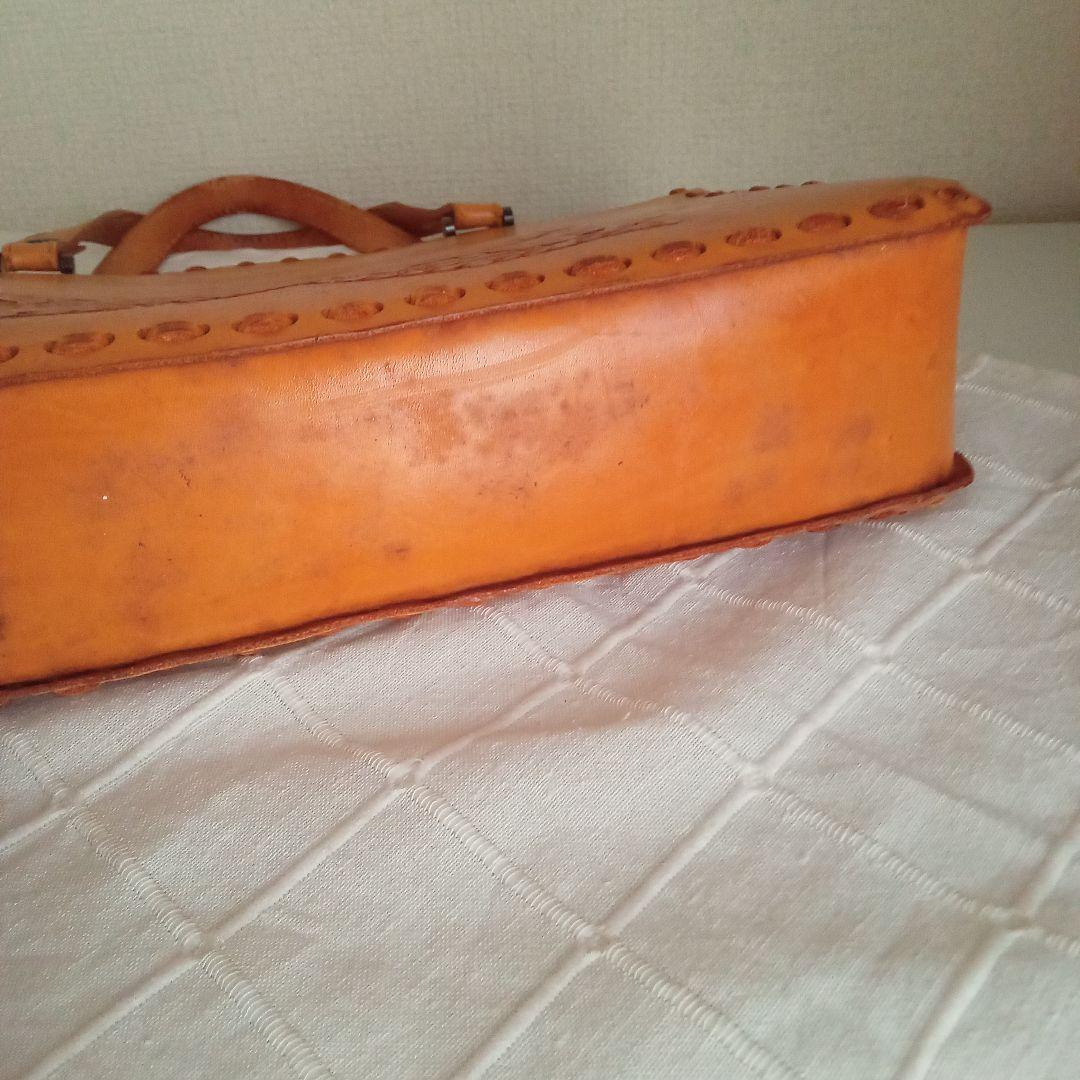 ハンドメイド　ラティーゴ牛革バッグ