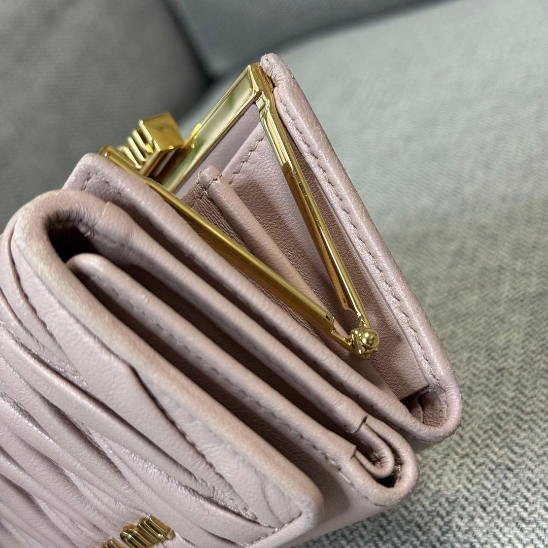 Miu Miu ミュウミュウ マテラッセ ミニウォレット 三つ折り財布
