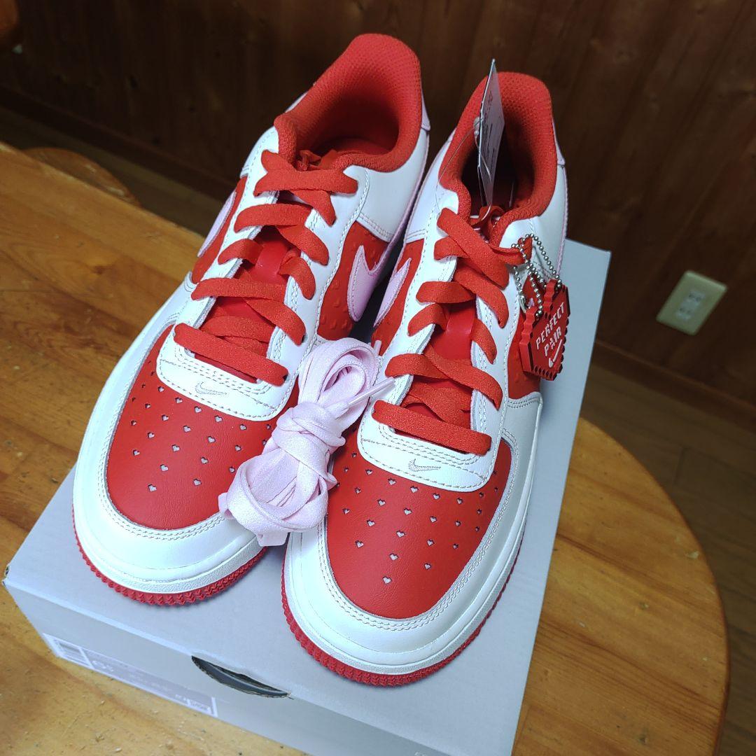 Nike Air Force 1 赤/白 スニーカー　ハート柄　24.5　新品