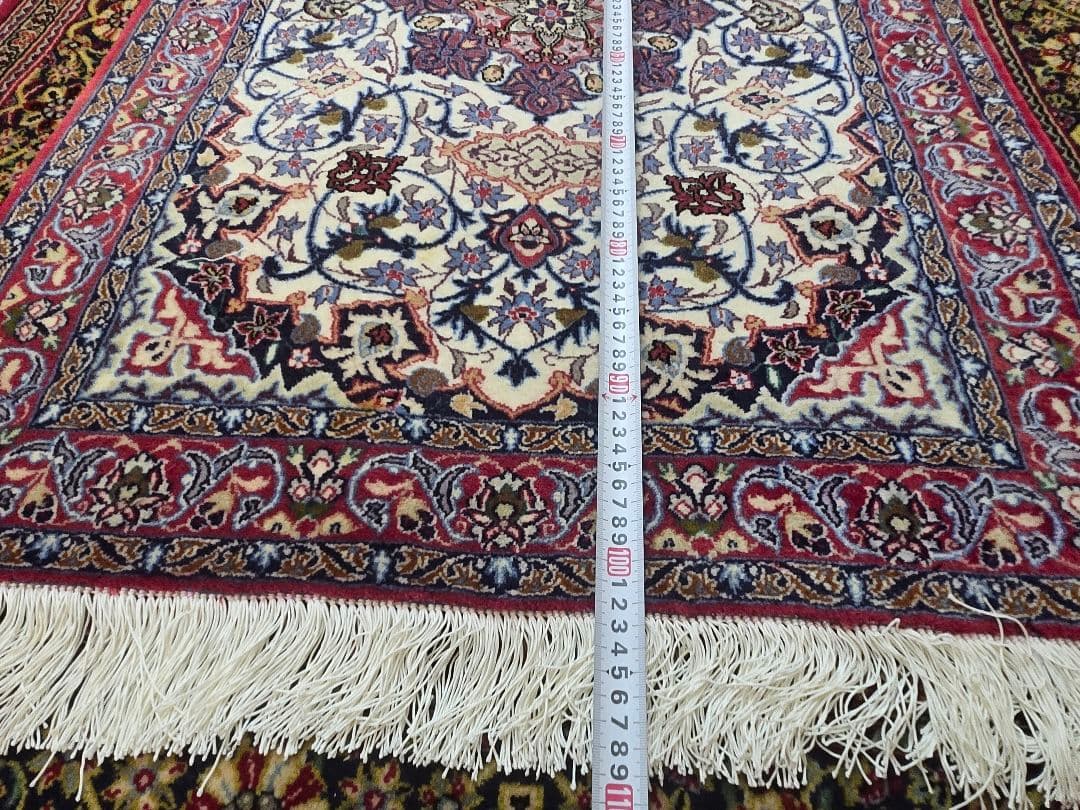 ペルシャ絨毯100%手織りシルクとコルクイスファハン産中型赤青102cm×71