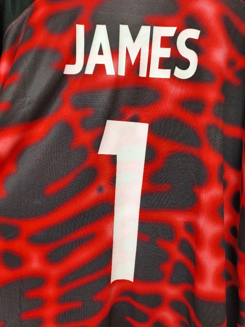 イングランド代表 Umbro ゴールキーパーシャツ JAMES