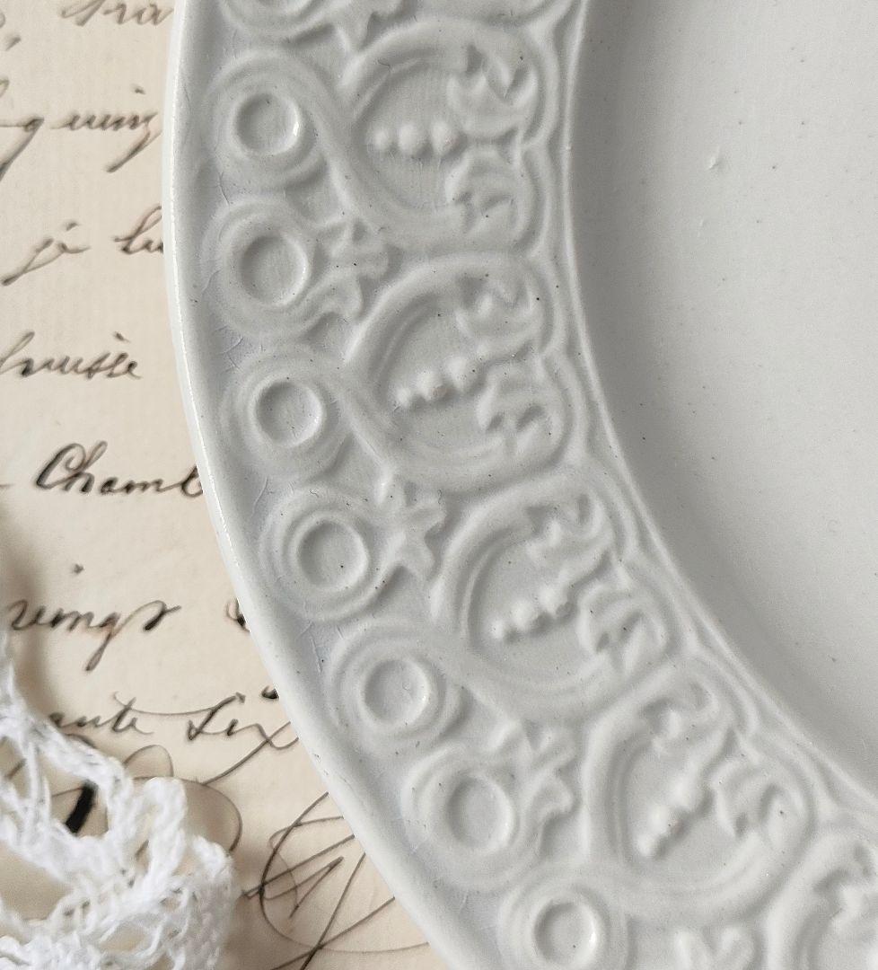 希少　美品　クレイユモントロー　レリーフ皿　フランスアンティーク