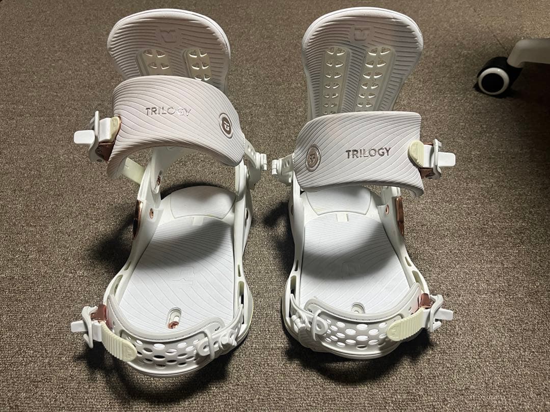 TRILOGY ホワイト スノーボード ビンディング