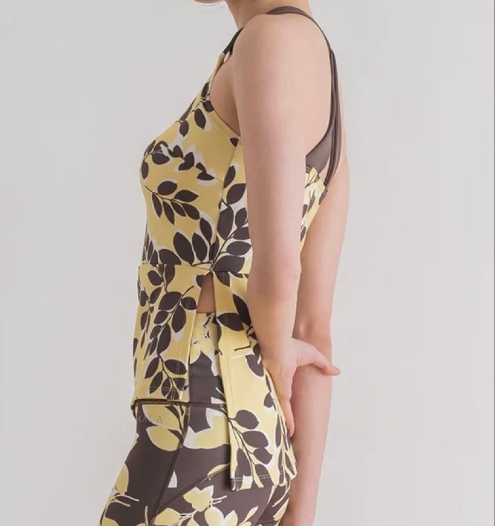 【新品タグ付き】SUKALA 葉柄プリント ヨガウェア Sサイズ